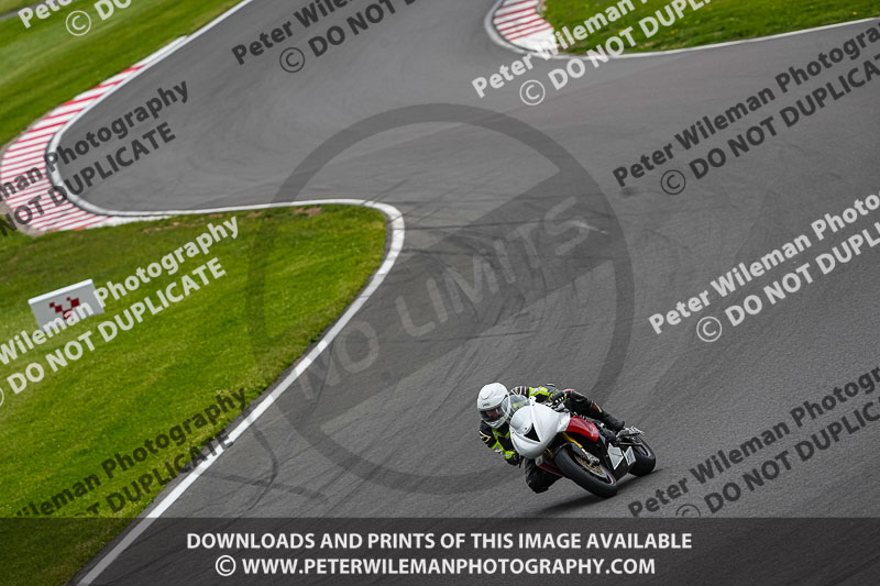 donington no limits trackday;donington park photographs;donington trackday photographs;estoril;event digital images;motorbikes;no limits;no limits trackdays;peter wileman photography;portugal;trackday;trackday digital images;trackday photos